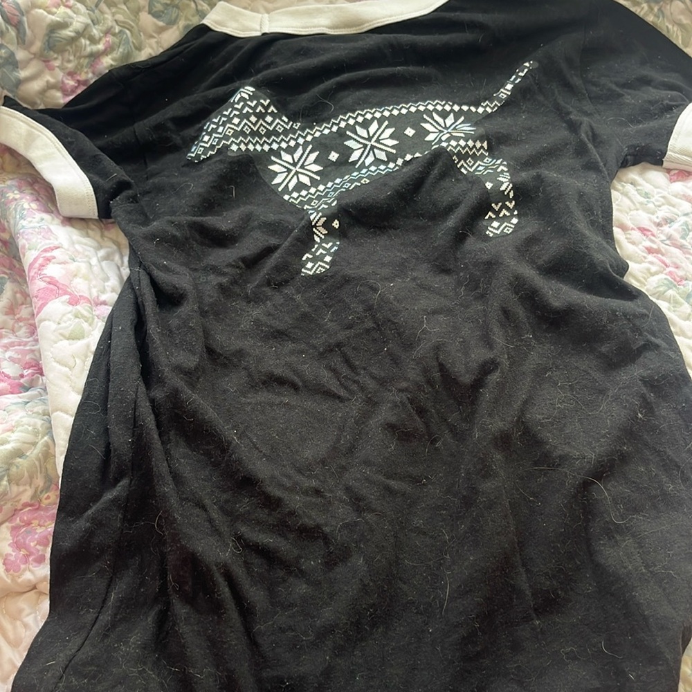 Victoria secret pink tshirt